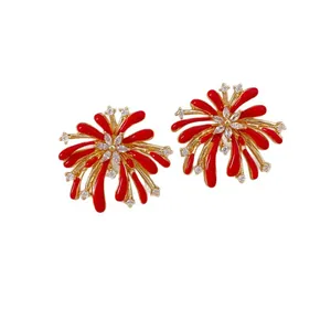 Boucles d'oreilles élégantes en forme de feu d'artifice rouge et or avec cristaux