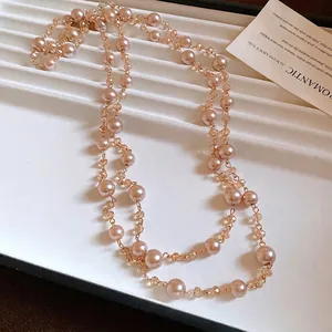 Collana vintage a strati con perle e cristalli in elegante stile palazzo per donna