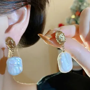 Orecchini a Goccia in Perla Barocca d'Acqua Dolce Placcati Oro 18K Vintage Francese Con Perno in Argento 925 per Donna Gioielli