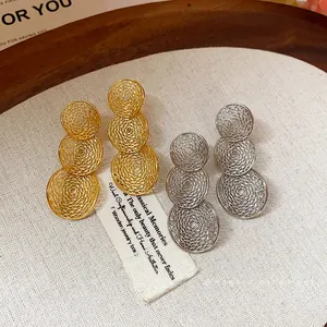 Luxus Kupfer Hohl Rund Plissiert Hängende Ohrringe Mit 925 Sterling Silber Ohrstecker-Stift Auffällige Western Mode Schmuck Ohrringe Für Frauen