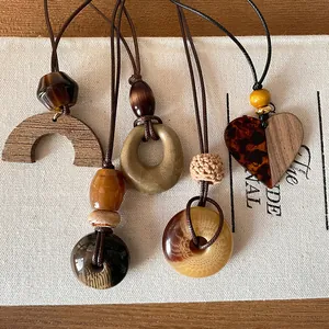 Vintage Minimalist Wood Half Moon Pendant Necklace Geometric Brown Wax Rope Clavicle Chain Jewelry For Women