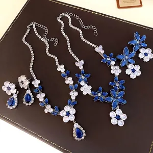 Collana con Ciondolo a Goccia d'Acqua in Zirconia Fiore Foglia Oro Argento Pietra Blu Catena per Donna Festa Matrimonio