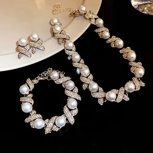 French Vintage Palace Style Rhinestone Artificial Pearl Cross Stitching Necklace Bracelet Earring Set For Women Luxury Clavicle Chain Jewelry