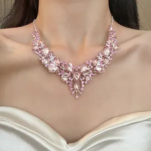Vintage Pink Rhinestone Water Drop Pendant Necklace Alloy Silver Plated Clavicle Chain Elegant Sweet Temperament Neck Jewelry for Women Wedding Party High End Accessories