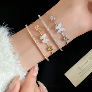 Elegante conjunto de brazaletes con mariposa y circonitas para mujer, joyería refinada