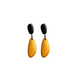 Pendientes de botón ovalados de cuentas de madera con diseño de gota estilo vintage