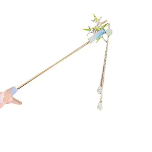 Eleganter chinesischer Bambus Haarschmuck mit grünen Blättern und Perlenquasten