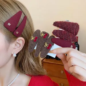 Vintage Wine Red Plush Triangle Hair Clip Elegant Faux Fur BB Clip Autumn Winter Cherry Dog Decor Alloy Hairpin For Women