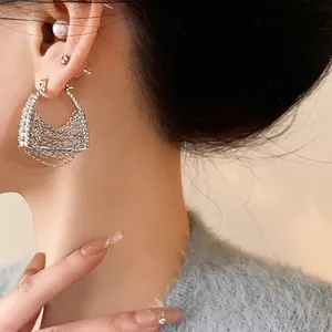 Orecchini a Nappina a Forma di Borsa di Moda Europea Con Zirconia Intarsiata Rame Perno in Argento Sterling 925 Colore Argento Gioielli di Lusso di Nicchia per Donna Regalo per Matrimonio Festa