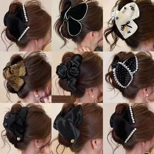 Korean Style Fabric Triangle Hair Claw Sweet Fabric Bow Shark Clip For Women Elegant Tweed Satin Hair Jaw Clip Hair Accessories
