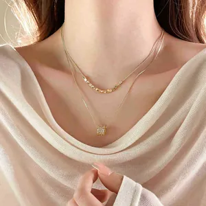 Collana a Doppio Strato Placcata in Oro 18K Moda Ciondolo a Cilindro in Zirconia Gioielli a Strati per Donna