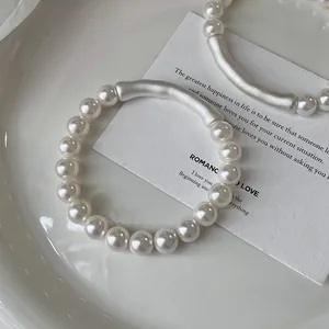 Set Bracciale e Collana in Lega con Perle Artificiali Minimalista Francese per Donna Elegante Gioiello Geometrico Accessori Party