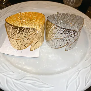 Premium Alloy Electroplated Leaf Textured Cuff Bangle For Women Fashionable Leaf Pattern Open Bracelet Commuter Jewelry Finger Accessory