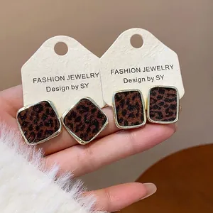 Orecchini vintage con stampa leopardata quadrati e rettangolari in argento S925