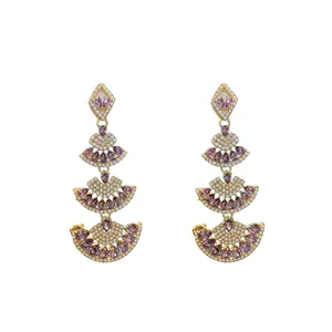 Orecchini a nappa vintage a forma di ventaglio con cristalli viola e strass luccicanti