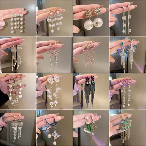 Boucles d'Oreilles Pendantes Vintage en Alliage Papillon Perle Artificielle Gland Avec Tige en Argent Sterling 925 pour Femmes Bijoux de Fleur en Strass