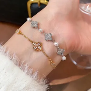 Zirconia Inlaid Flower Artificial Pearl Beaded Bracelet For Women Light Luxury Fashionable Copper Adjustable Bracelet Jewelry Gift