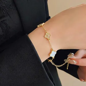 Luxury Alloy Four Leaf Clover Bracelet For Women Shiny Rhinestone Flower Patchwork Hand Chain Sweet Fashion Jewelry Accessory