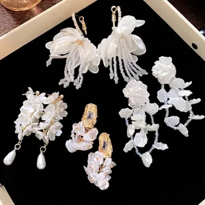 French Elegant 18K Gold Plated Artificial Pearl Floral Stud Earrings For Women White Flower Rhinestone Earrings Silver Post Jewelry