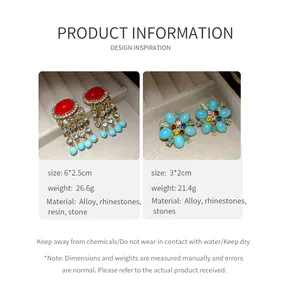 Specifiche dettagliate per orecchini vintage con strass e fiori in scatola.