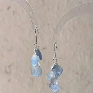 Fresh Gradient Blue Shell Petal Round Drop Earrings For Women Elegant Frosted Stainless Steel Hook Small Design Jewelry Gift