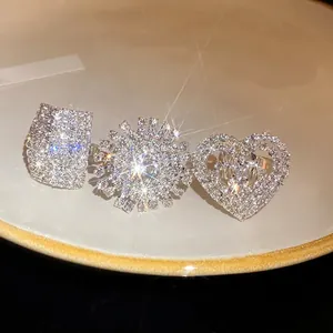 Elegante set di anelli aperti vintage con strass, forme quadrate e a cuore