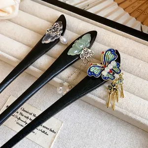 Elegant new Chinese style wooden butterfly hairpins with dangling tassels and pearls for Hanfu