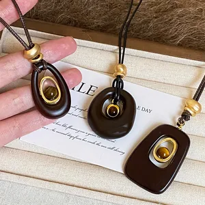 Collares con colgante de piedra ojo de tigre vintage en tres diseños geométricos