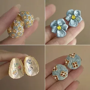 Sweet Floral Enamel Rhinestone Stud Earrings For Women Elegant Silver Earring Post Alloy Flower Earrings Jewelry