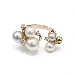 Elegant zircon flower pearl open ring with mixed size pearls in luxurious gold finish