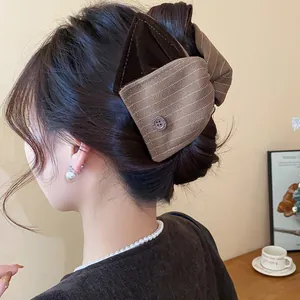 Grande pince à cheveux élégante à nœud en tissu rayé marron pour coiffures en chignon