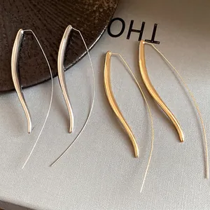Minimalist Alloy Teardrop Long Line Earrings With Silver Earring Post Smooth Metal Wave Dangle Drop Earrings For Women