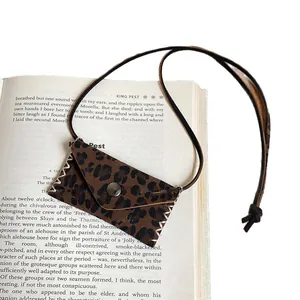 Chic vintage leopard print leather mini pouch pendant necklace for stylish women