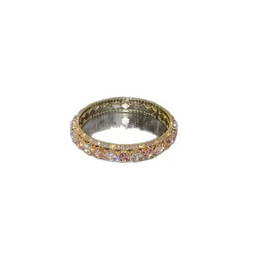 Elegante bracciale placcato oro con scintillanti zirconi cubici chiari e rosa