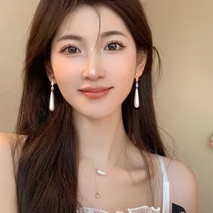 Boucles d'Oreilles Vintage de Luxe Plaquées Or Véritable avec Zirconia et Perles Artificielles en Forme de Goutte d'Eau et Tige Argent 925