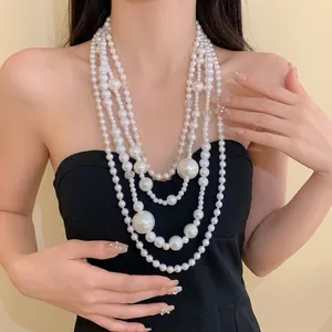 Vintage multi-layer pearl necklace with irregular beads for a sophisticated jewelry look.