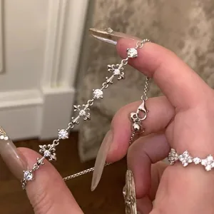 Vintage Fleur-de-lis Cross Zirconia Bracelet For Women Copper Silver Plated Inlaid Fine Hand Jewelry Fashion Commuter Accessory