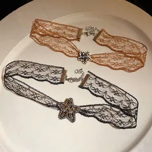 Vintage Elegant Lace Star Choker Necklace Lightweight Rhinestone Pendant Clavicle Chain For Women Party Fashion Jewelry Gift
