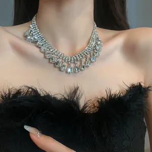 Luxurious multi-row rhinestone choker necklace with square geometric crystal pendants