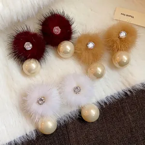 Orecchini a Bottone di Lusso in Peluche Zirconia Perla Artificiale per Donna Perno in Argento Sterling 925 Placcato Oro Gioielli Autunno Inverno