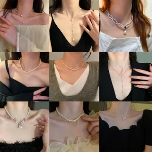 French Baroque Artificial Pearl Pendant Necklace Copper Electroplated Rhinestone Clavicle Chain Jewelry For Women High-end Gift