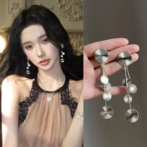 Luxury Radiating Texture Round Tassel Drop Earrings For Women Minimalist Metal Gold Plated Geometric Dangle Earrings Jewelry Gift