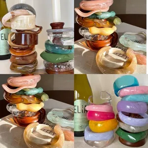 Vintage Marbled Resin Bangle Bracelet For Women European Fashion Open Resin Cuff Bracelet Geometric Colorful Wrist Jewelry Gift