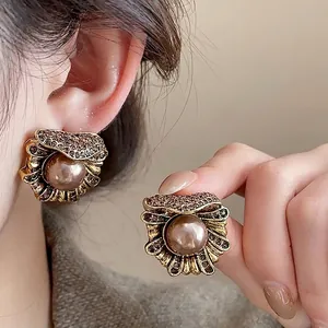Vintage Court Style Alloy Rhinestone Flower Stud Earrings With 925 Sterling Silver Post Artificial Pearl Earrings For Women