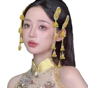 Épingles à cheveux dorées de style ethnique avec strass étincelants et longs glands