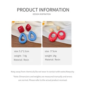 Detail showing size, weight, and resin material for these vintage pendant earrings.