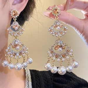 Vintage ethnic style fan-shaped pearl tassel earrings with crystal diamonds and pearls