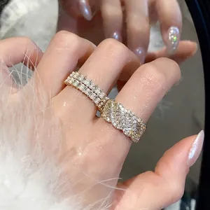Anello Aperto Minimalista Coreano in Rame con Zirconia Intrecciata per Donna Stile Ins di Lusso con Perla Artificiale Anello Regolabile per Indice Gioielli da Mano