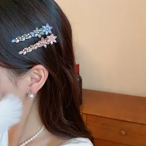 Elegant floral resin hair clip with shimmering crystals for women hair styling accessories
