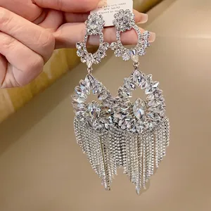 Elegant flower teardrop tassel earrings with sparkling rhinestones for high-end fashion